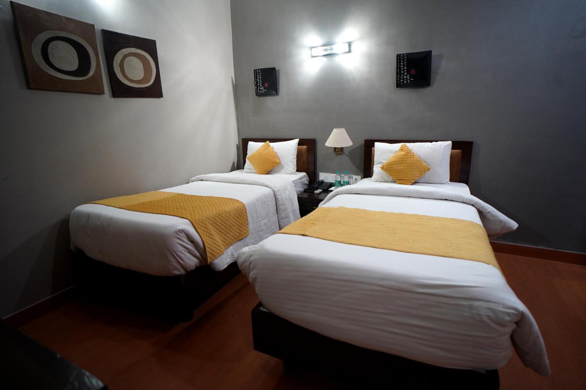The Corus Hotel New Delhi