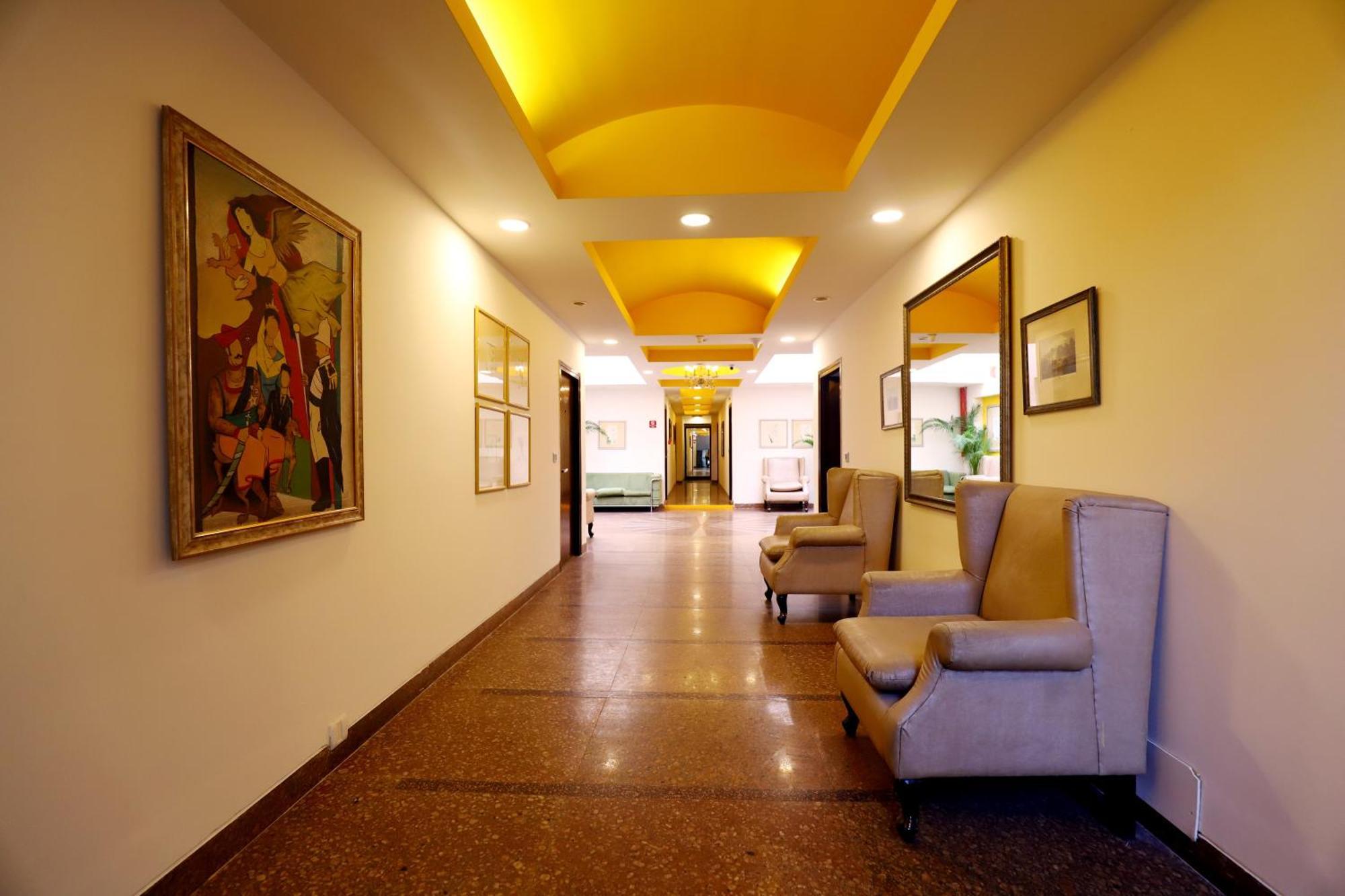 Hotel The Corus 3*